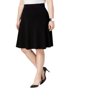 NWOT INC black skirt